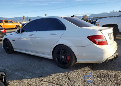 2013 Mercedes-Benz C 63 Amg из США, поврежденный, VIN WDDGF7HB5DA836968